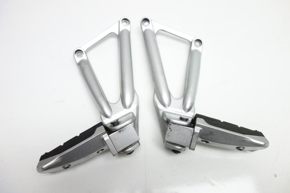 BMW R1100S R 1100 S Soziusfußraste Fußraste hinten rechts links