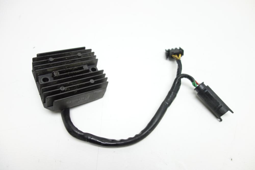 BMW F6650CS F 650 CS Scarver Spannungsregler Gleichrichter
