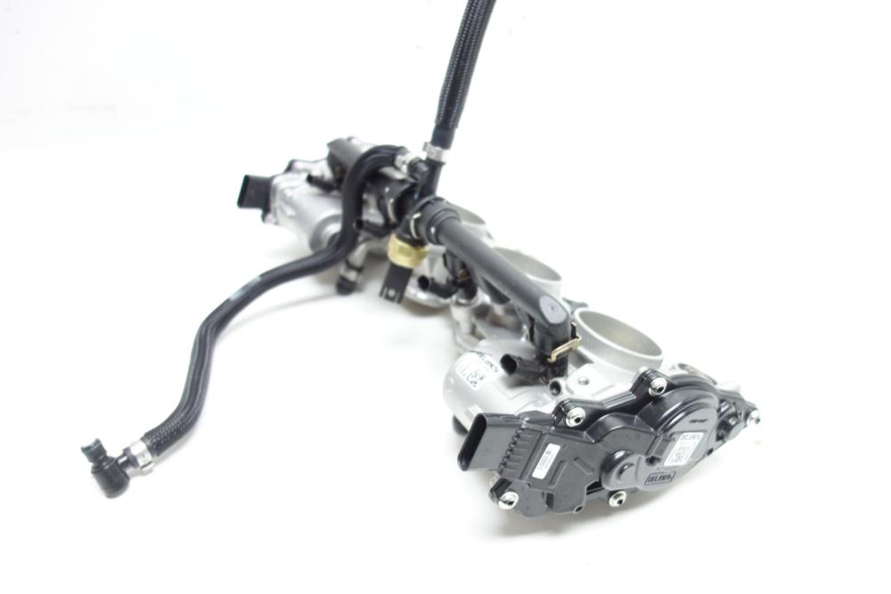 BMW S1000RR S 1000 RR K67 Einspritzanlage Drosselklappe
