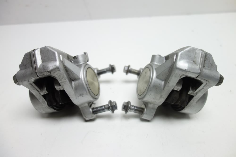 Preview: Yamaha VMax V Max 1200 Bremssattel Bremszange vorne rechts links