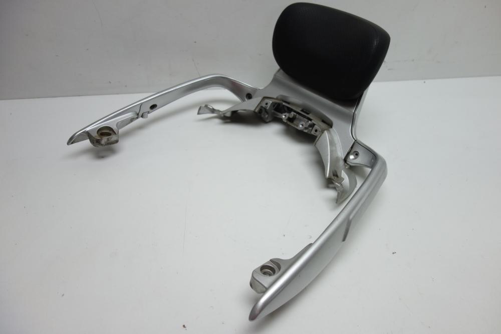 Suzuki Burgman 400 Rückenlehne Griff hinten