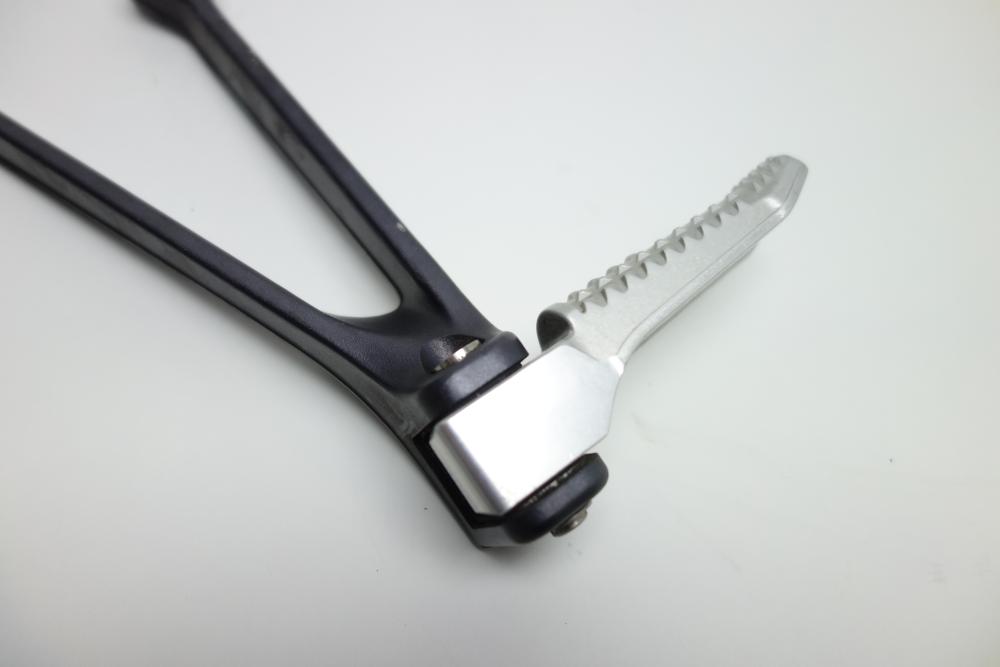 Preview: BMW S1000R S 1000 R Soziusfußrastenträger Soziusfußraste links