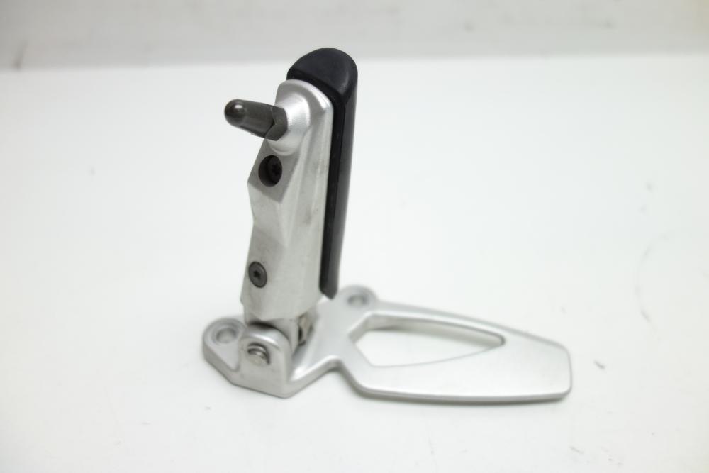 Preview: BMW R1200R R 1200 R Soziusfußraste Fußraste hinten rechts