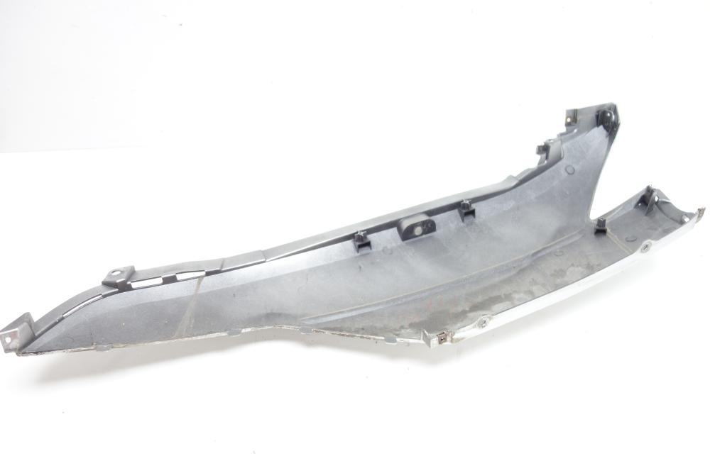 Preview: Suzuki Burgman 400 Heck Heckverkleidung rechts