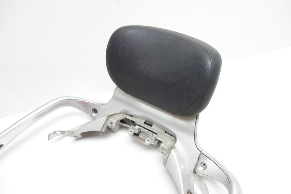 Preview: Suzuki Burgman 400 Rückenlehne Griff hinten