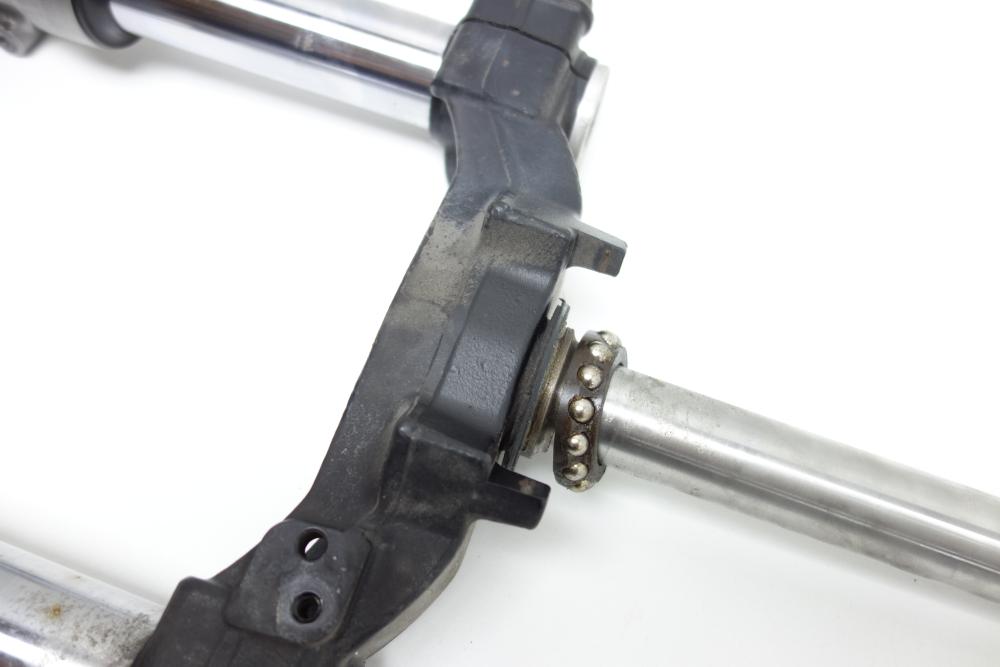 Preview: Suzuki Burgman 400 Gabel Gabelholm Gabelbrücke