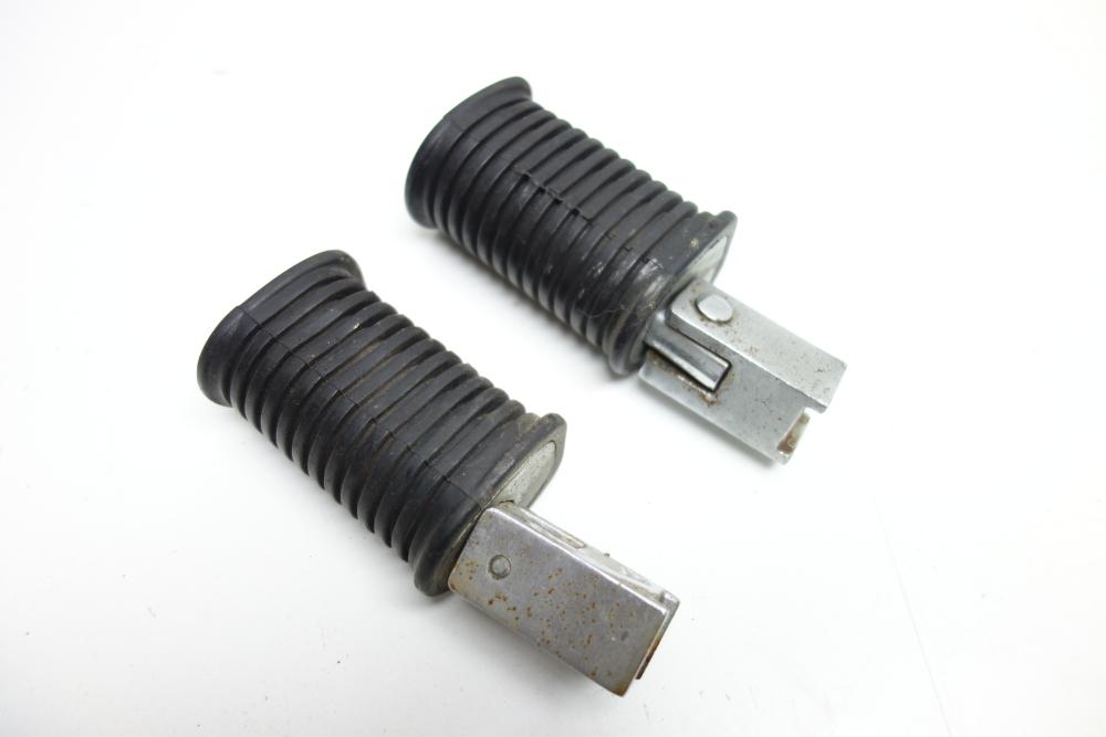 Suzuki LS 650 Savage Fußraste hinten Soziusfußraste rechts links