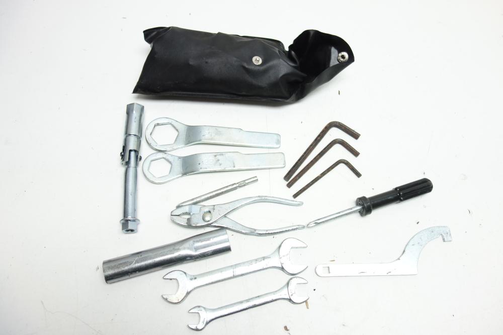 Kawasaki ER6N ER 6 N Bordwerkzeug