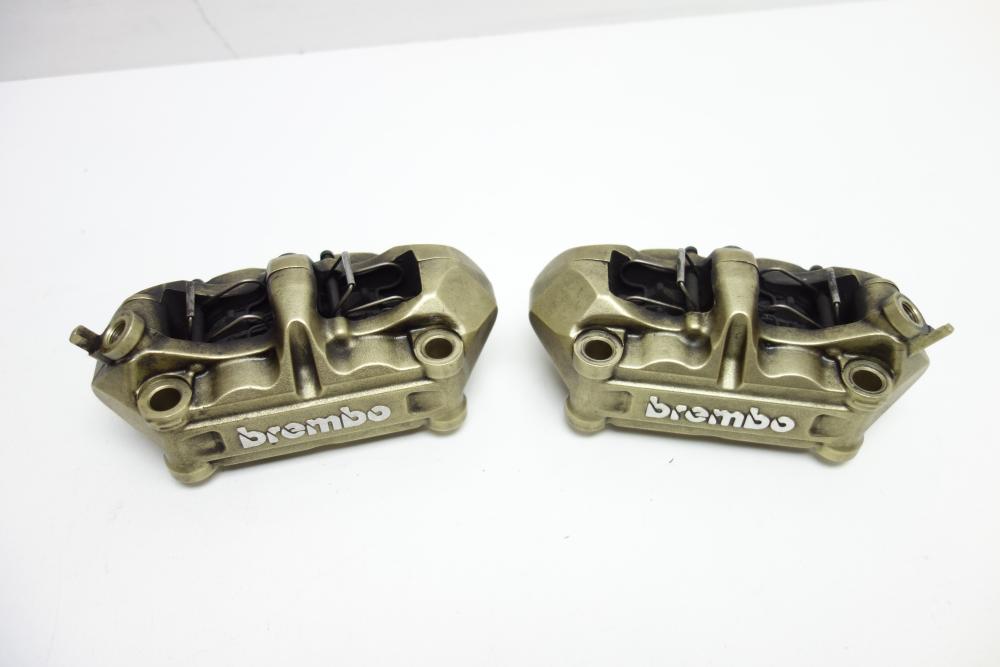 BMW S1000R S 1000 R Brembo Bremssattel Bremszange vorne re li