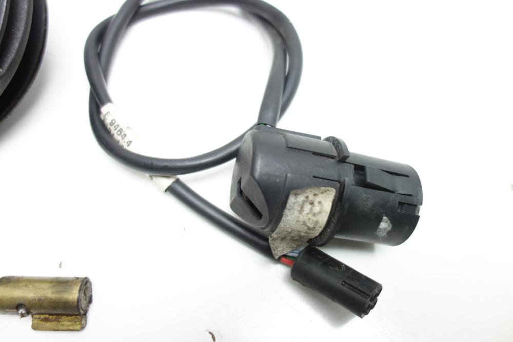 Preview: BMW K75 K100 K 75 100 Schlosssatz Schloss Tankdeckel