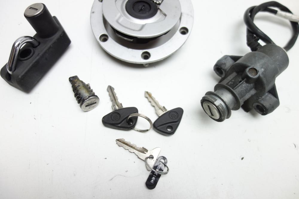 Preview: BMW R1100GS R 1100 GS Schlosssatz Schloss Tankdeckel