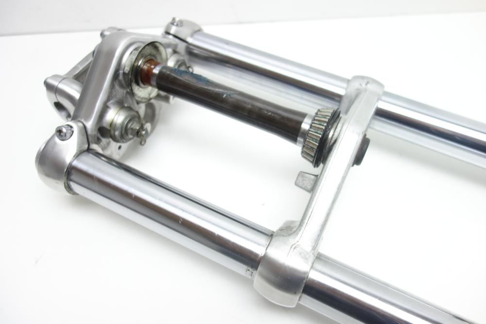 Triumph Thunderbird 900 Gabel Gabelbrücke Gabelholm