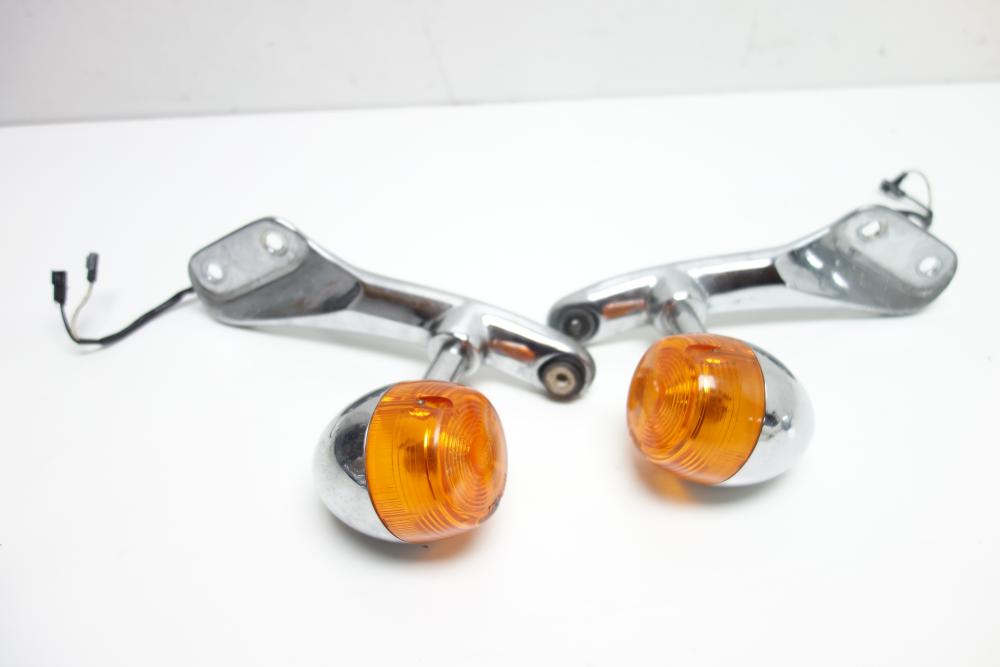 Preview: Triumph Thunderbird 900 Blinker hinten Fenderhalter Halter