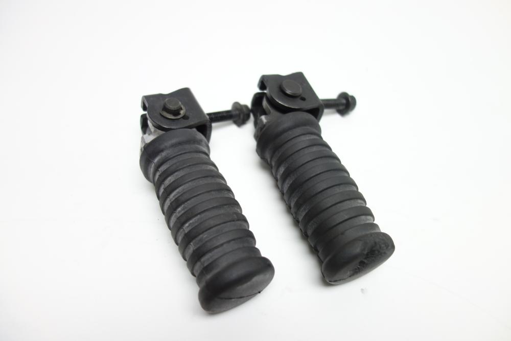 Preview: Triumph Thunderbird 900 Soziusfußraste Fußraste rechts links