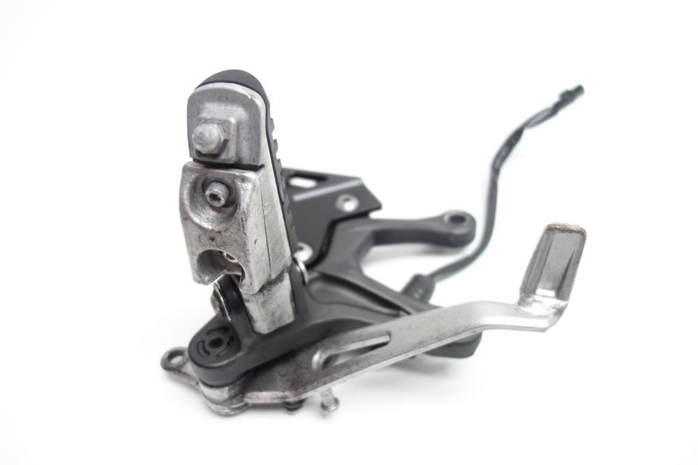 Preview: Kawasaki Z900 Z 900 Fußrastenanlage Fußraste rechts Bremspedal