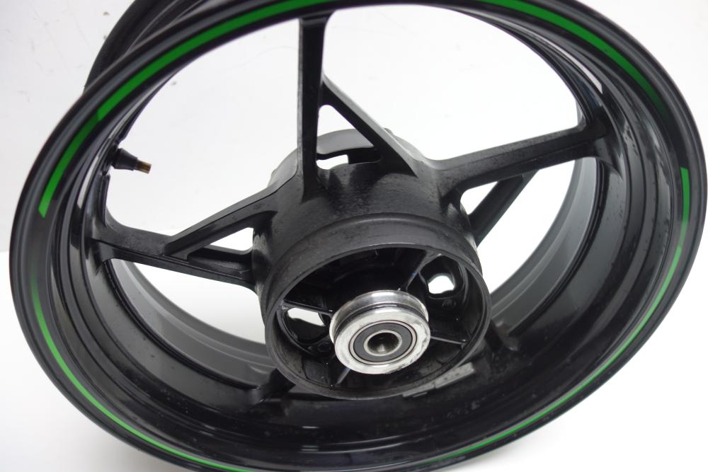 Preview: Kawasaki Z900 Z 900 Felge hinten Hinterrad