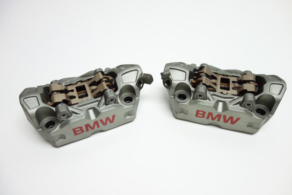 BMW R1300GS R 1300 GS Bremssattel Bremszange vorne rechts links