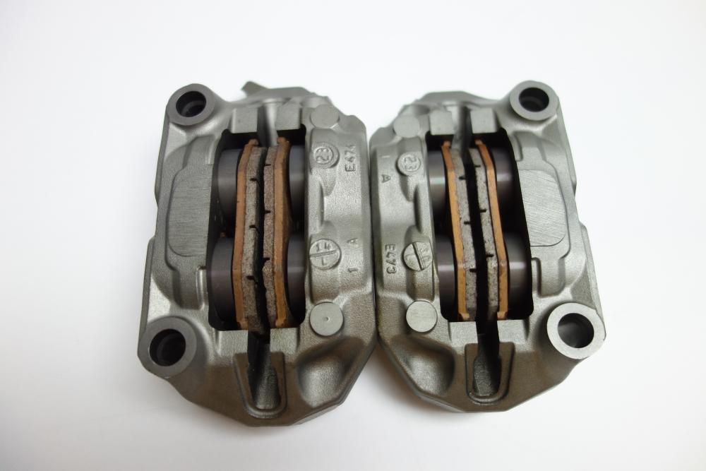 BMW R1300GS R 1300 GS Bremssattel Bremszange vorne rechts links