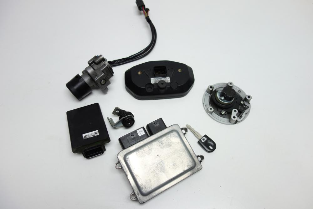 Ducati Monster 1200 Tacho Cockpit Schlosssatz Schloss CDI