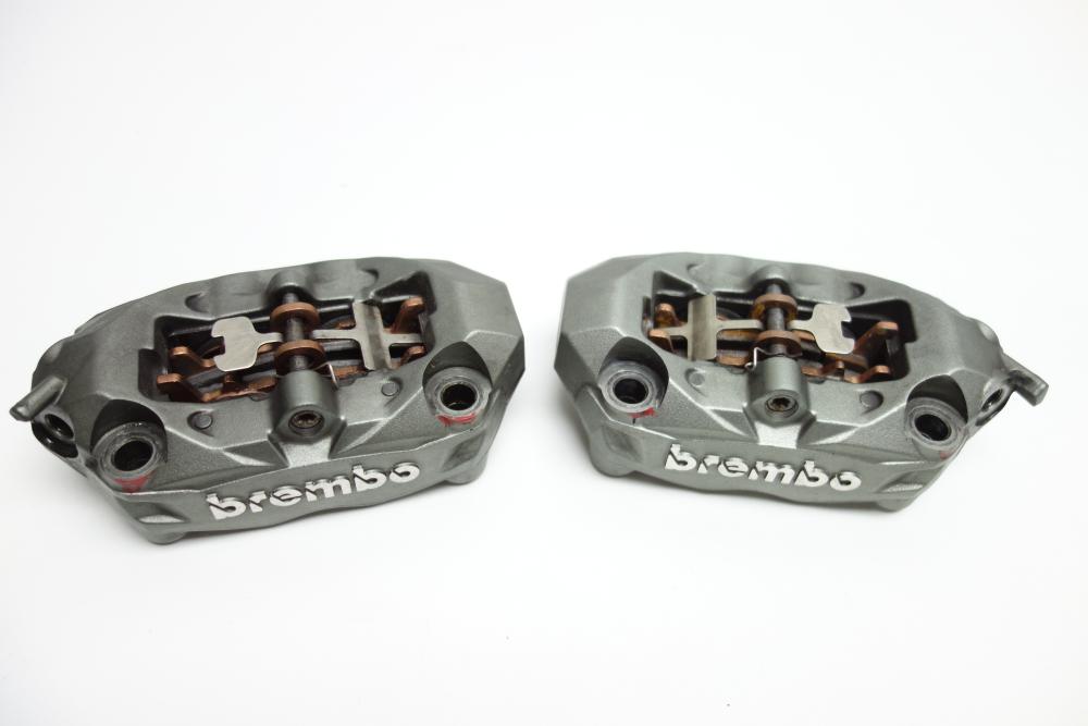 Ducati Monster 1200 Bremssattel Bremszange vorne rechts links