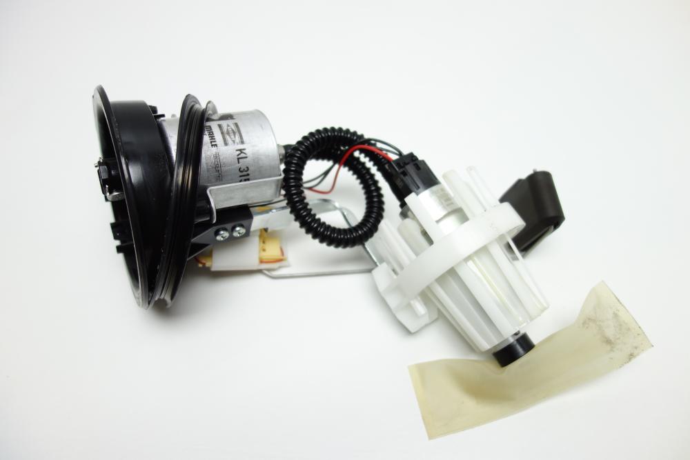 BMW R1200R R 1200 R LC Benzinpumpe Kraftstoffpumpe