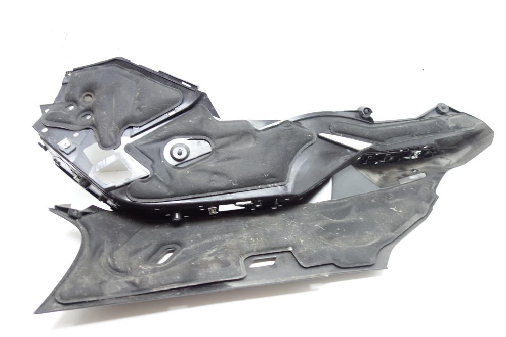 Preview: BMW C650GT C 650 GT Trittbrett Unterboden rechts