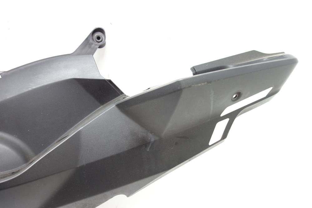 BMW C650GT C 650 GT Trittbrett Unterboden links