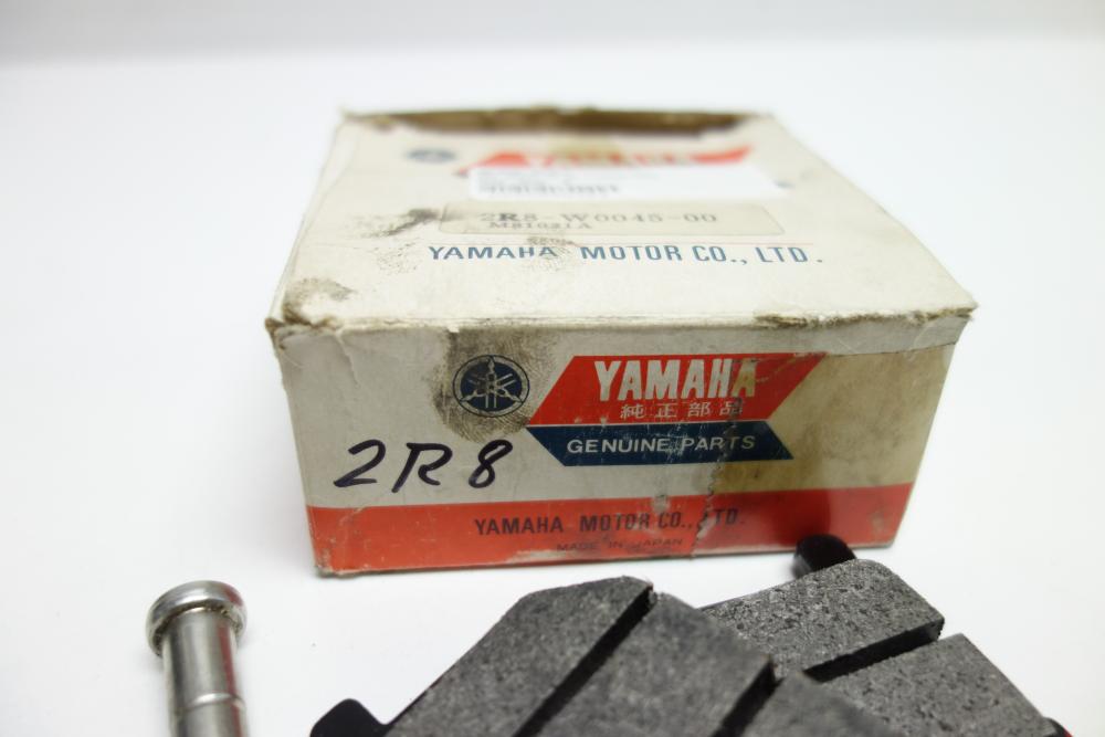 Preview: Yamaha RD 250 Bremsbeläge NEU #52#