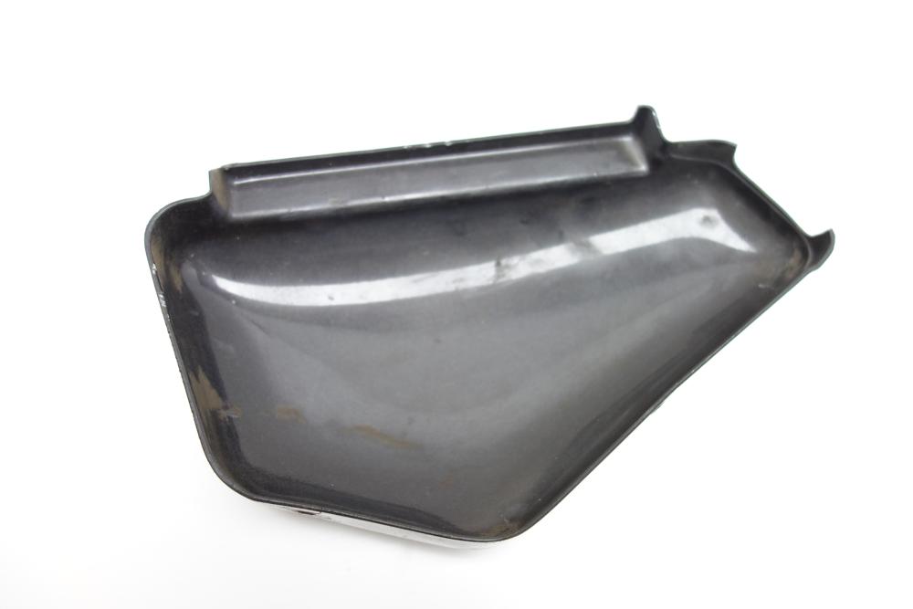Moto Guzzi California 3 1100 Seitendeckel Blende links