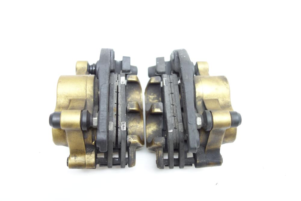 Triumph Street Triple 675 Bremssattel Bremszange vorne re li