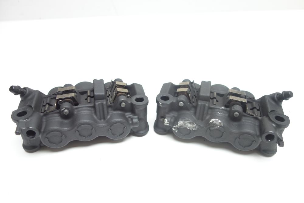 Preview: Yamaha MT01 MT 01 6 Kolben Bremssattel Bremszange vorne re li