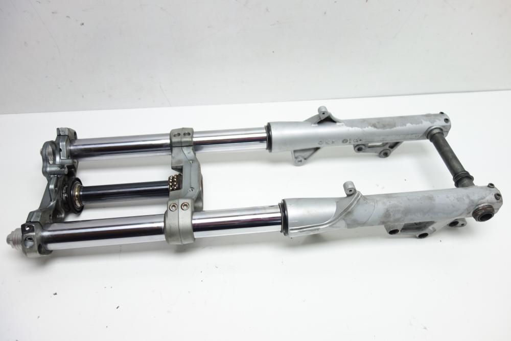 Moto Guzzi Breva 1100 Gabel Gabelholm Gabelbrücke