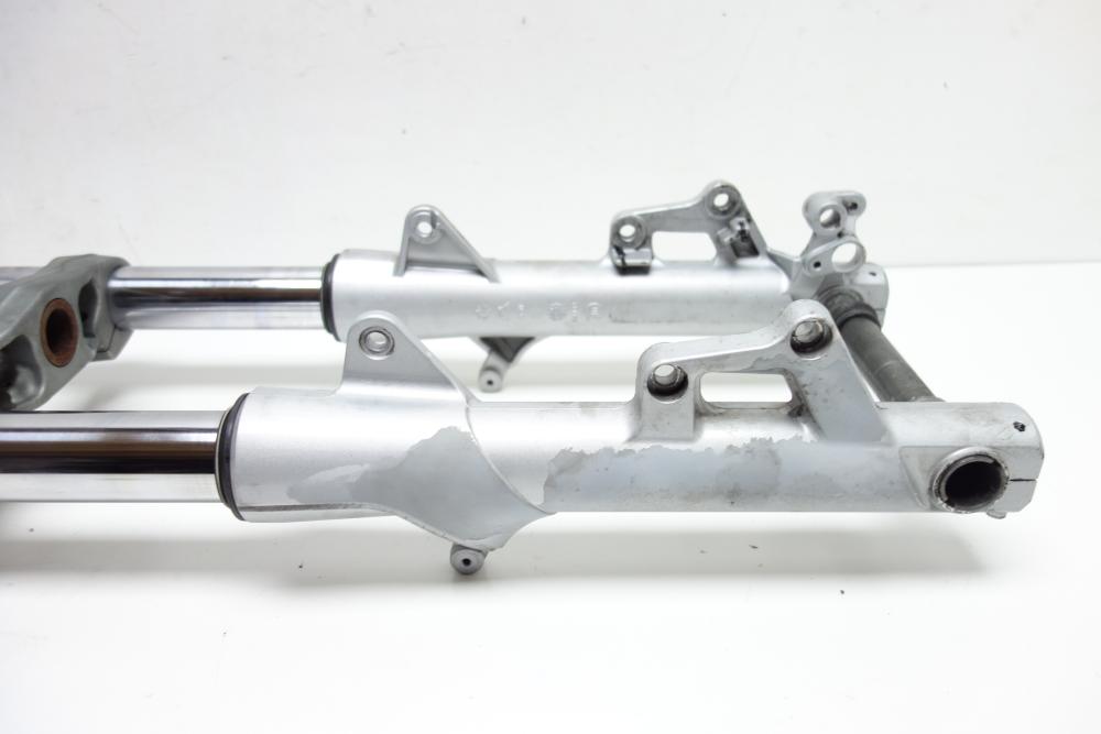 Moto Guzzi Breva 1100 Gabel Gabelholm Gabelbrücke