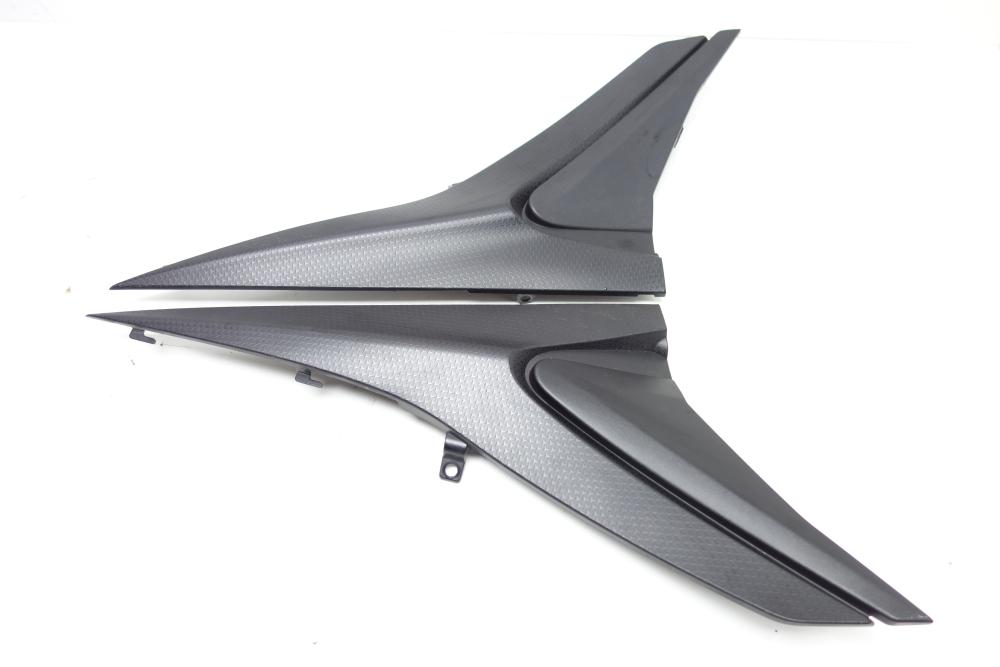 Aprilia Tuono 660 Seitendeckel Blende rechts links