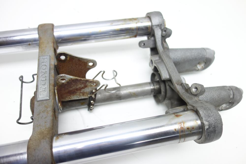 Honda VF 750 C Super Magna Gabel Gabelholm Gabelbrücke