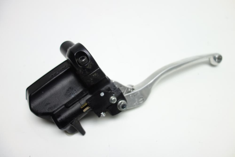 Preview: Kawasaki Versys 650 Bremspumpe Bremszylinder vorne