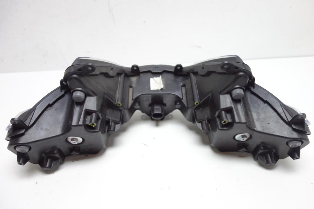 Preview: Aprilia Tuono 660 Scheinwerfer