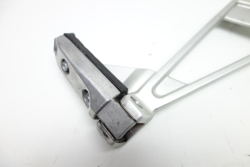 Preview: Aprilia Tuono 660 Soziusfußraste Fußraste hinten rechts