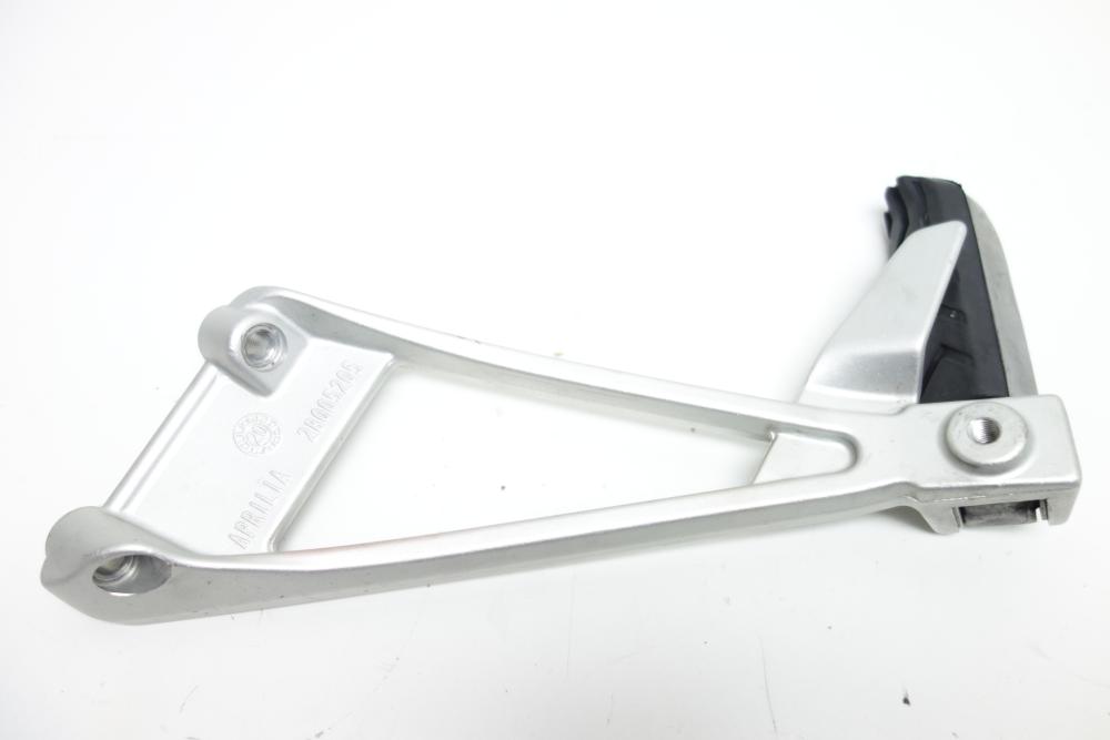 Preview: Aprilia Tuono 660 Soziusfußraste Fußraste hinten rechts