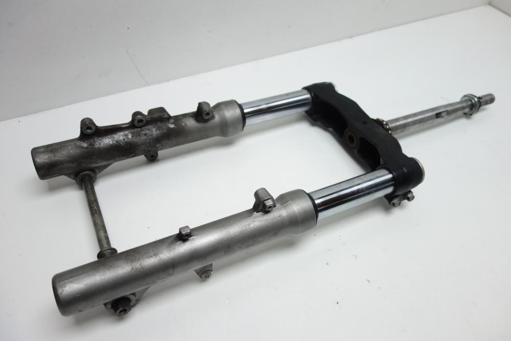 Suzuki Burgman 400 Gabel Gabelholm Gabelbrücke