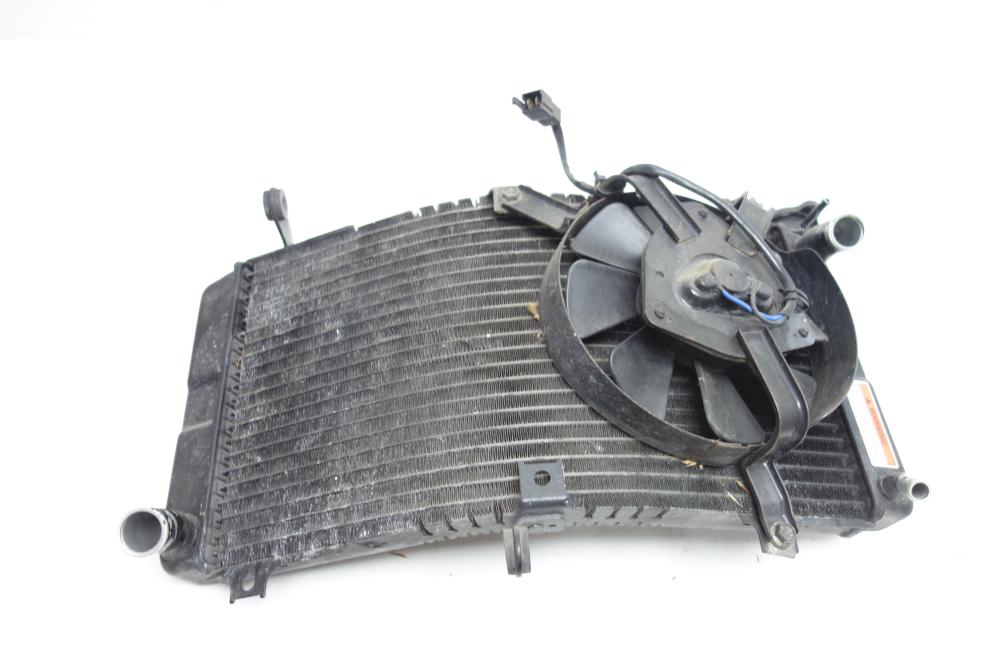 Suzuki GSXR GSX R 600 Srad Kühler