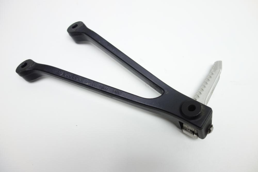 Preview: BMW S1000R S 1000 R Soziusfußrastenträger Fußraste rechts