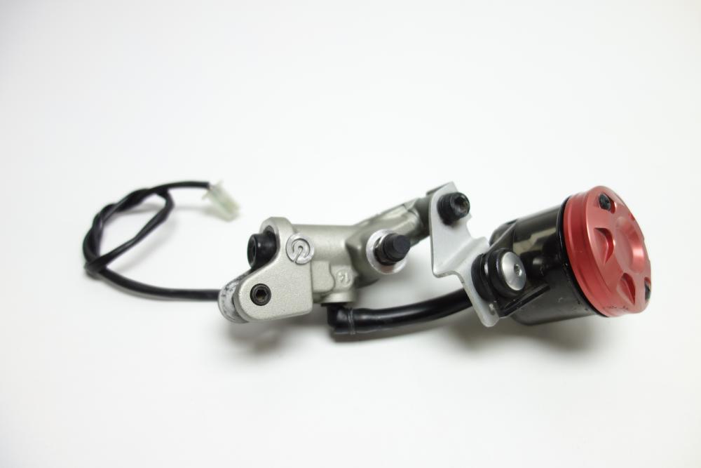 Preview: Ducati Monster 1200 Bremspumpe Bremszylinder vorne