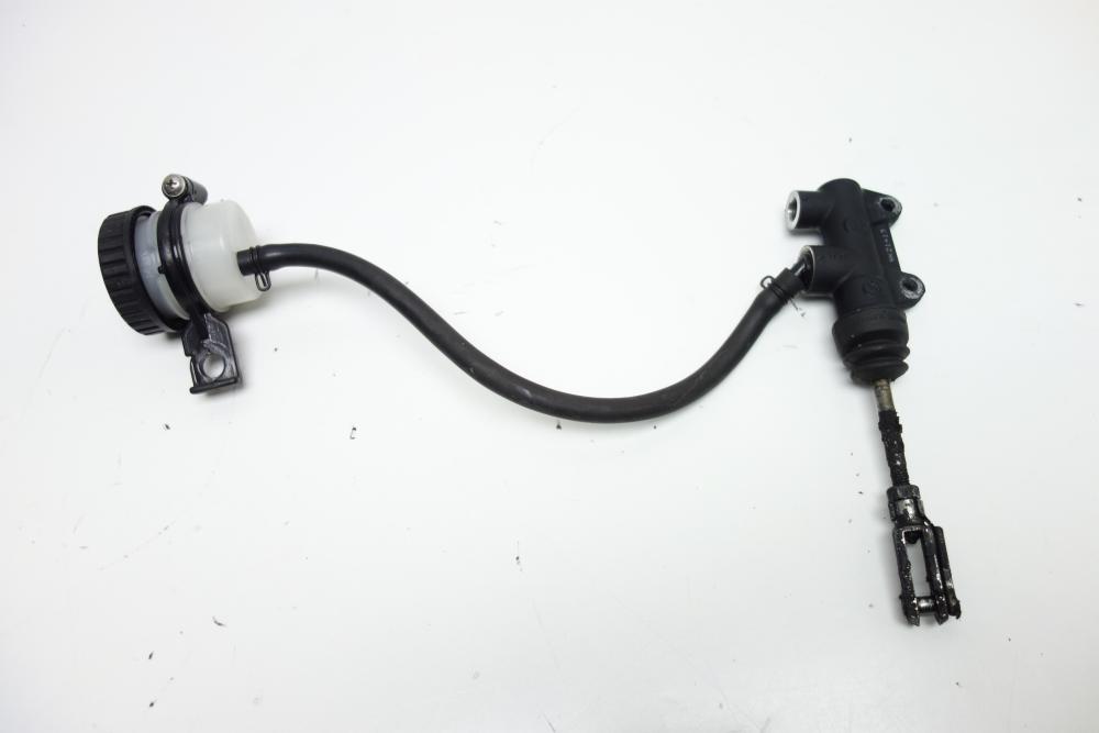 Moto Guzzi Breva 1100 Bremspumpe Bremszyinder hinten