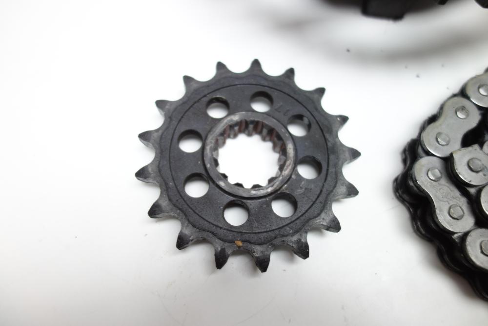 Preview: BMW S1000R S 1000 R Kettensatz Kette Ritzel Kettenrad