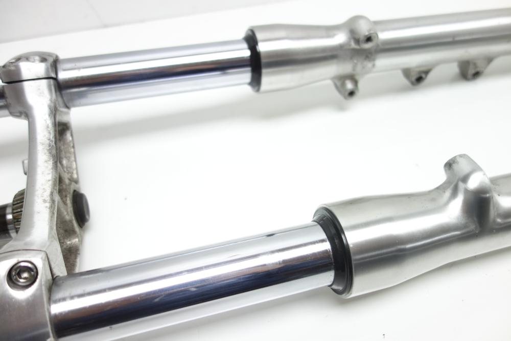 Preview: Triumph Thunderbird 900 Gabel Gabelbrücke Gabelholm