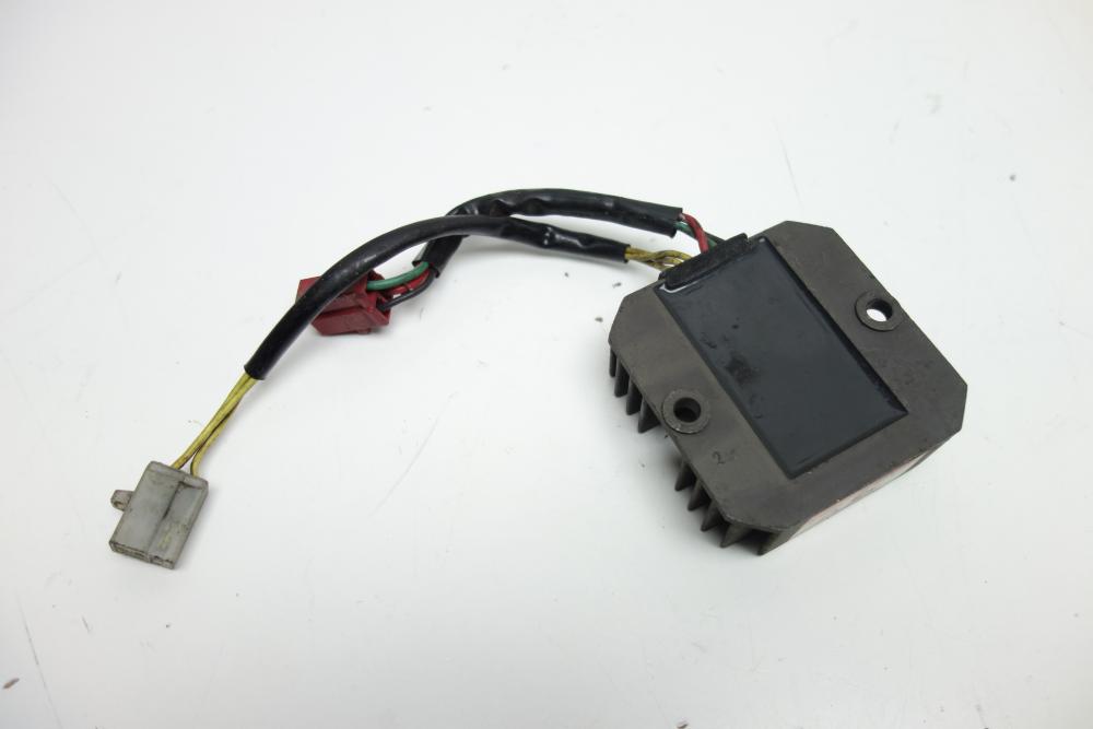 Preview: Honda CX 500 Spannungsregler Gleichrichter