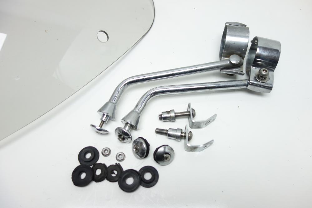 Preview: Triumph Thunderbird 900 Windschild Scheibe Halter