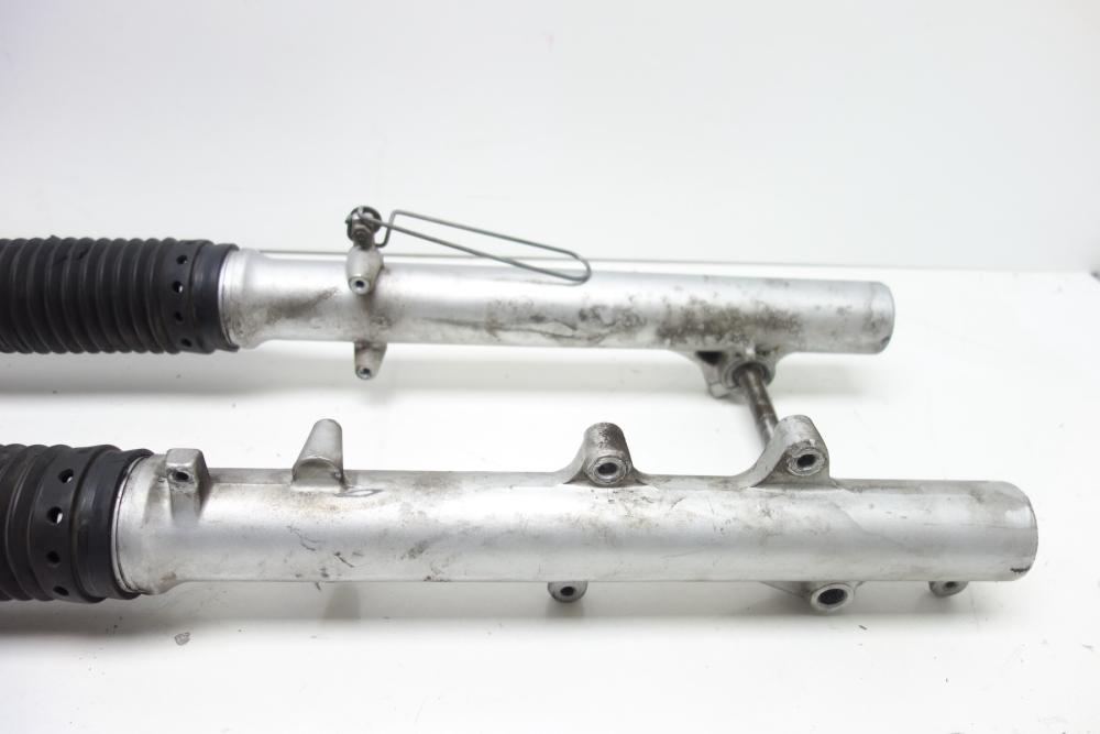 Suzuki DR 650 RSE Gabel Gabelholm Gabelbrücke