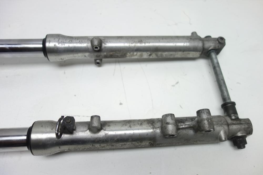 Kawasaki ER 5 ER5 Gabel Gabelholm Gabelbrücke Zündschloss